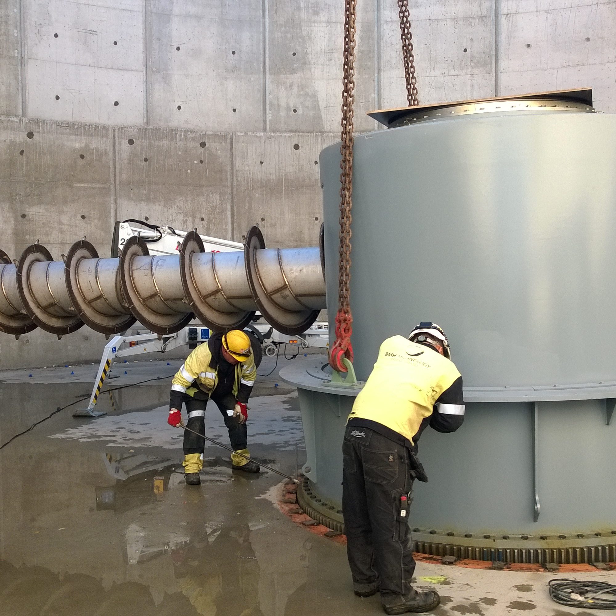 Screw reclaimer installation